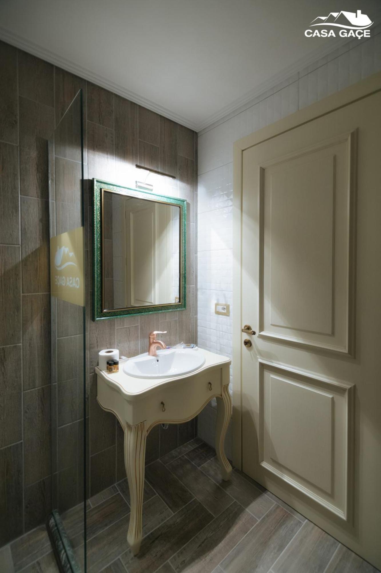 Casa Gace Hotel Korce Phòng bức ảnh