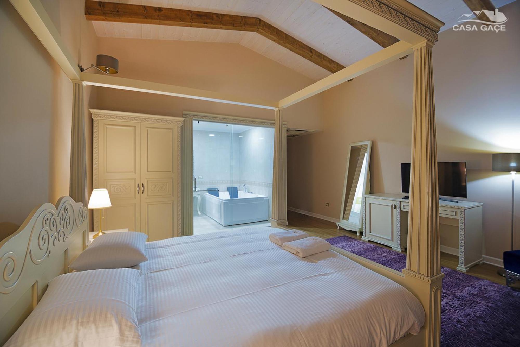 Casa Gace Hotel Korce Ngoại thất bức ảnh