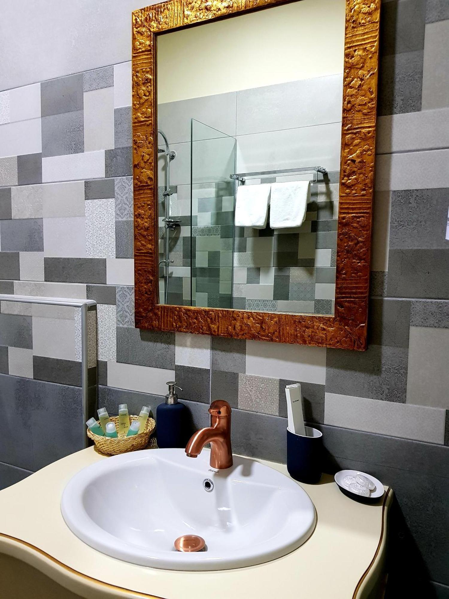 Casa Gace Hotel Korce Phòng bức ảnh
