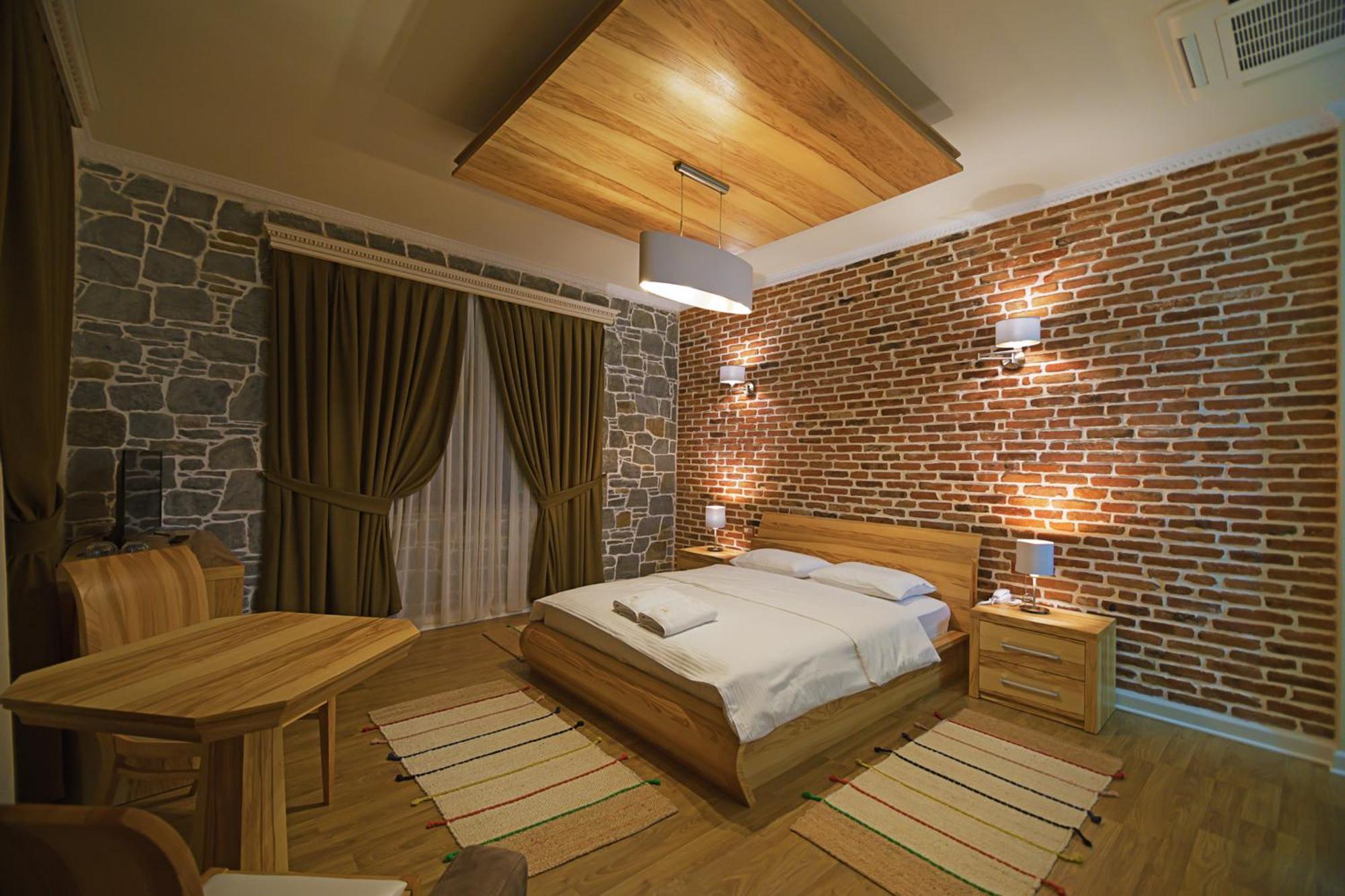 Casa Gace Hotel Korce Ngoại thất bức ảnh