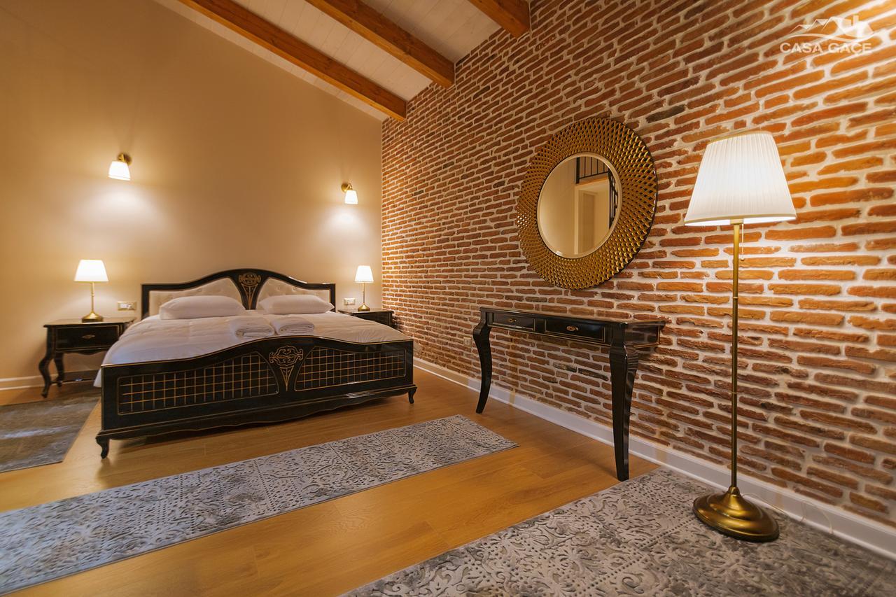 Casa Gace Hotel Korce Ngoại thất bức ảnh
