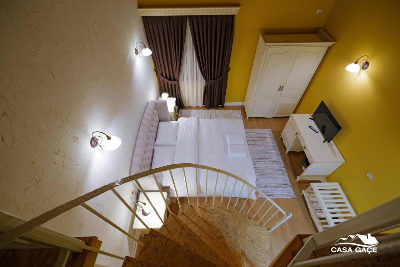 Casa Gace Hotel Korce Ngoại thất bức ảnh