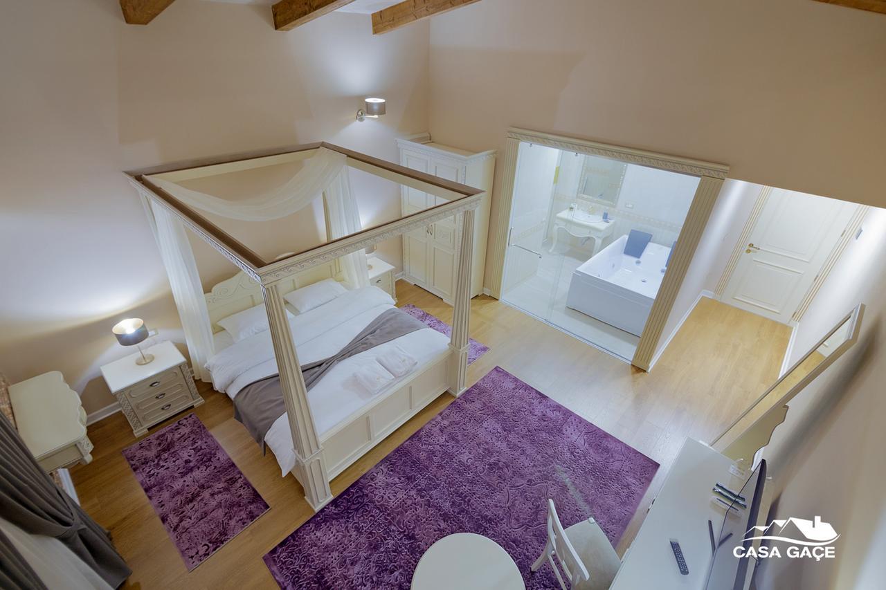 Casa Gace Hotel Korce Ngoại thất bức ảnh