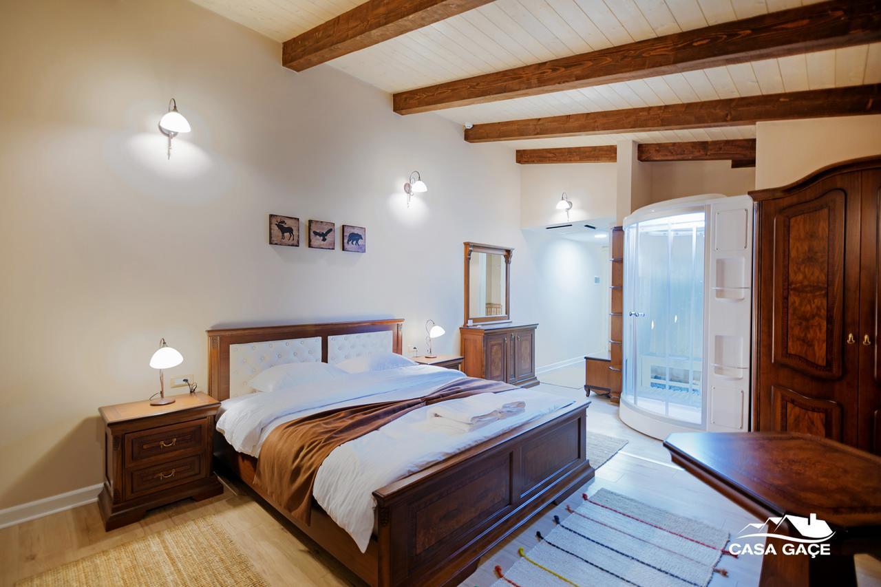 Casa Gace Hotel Korce Ngoại thất bức ảnh