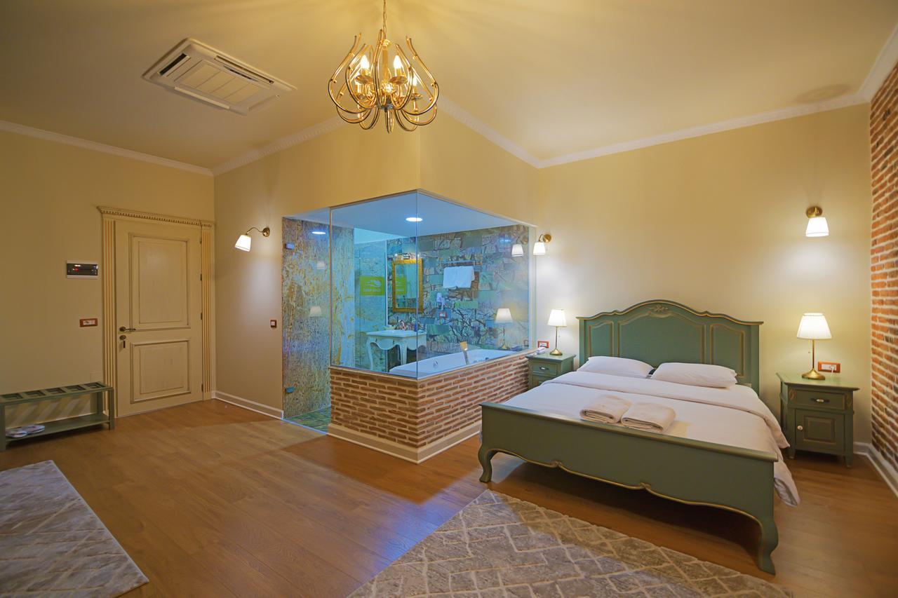 Casa Gace Hotel Korce Ngoại thất bức ảnh